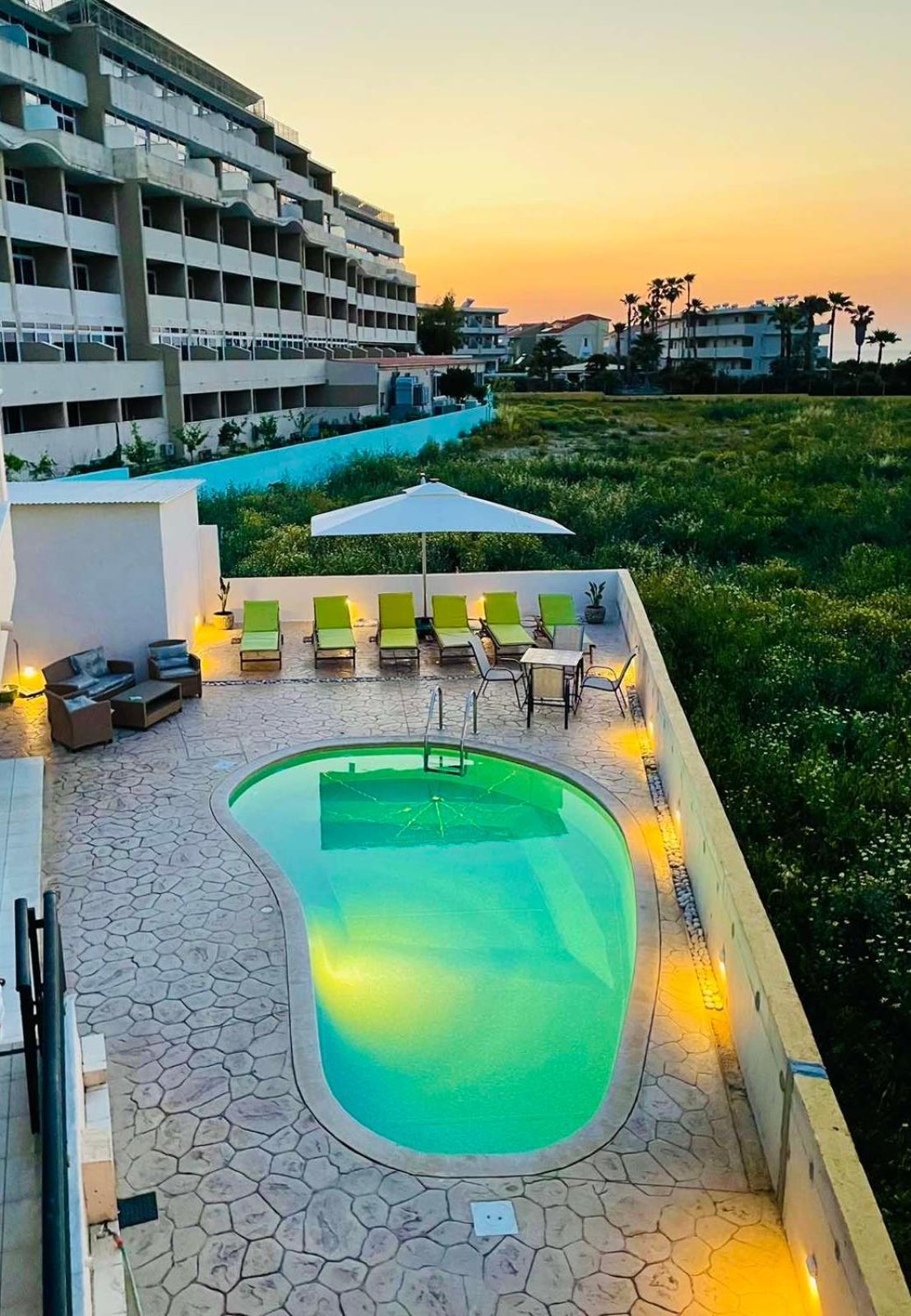 White&Blue Luxury Suites Jalisos Zewnętrze zdjęcie